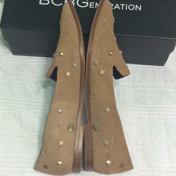 ⭐️BCBGeneration Flats⭐️ - Picture 3 of 9